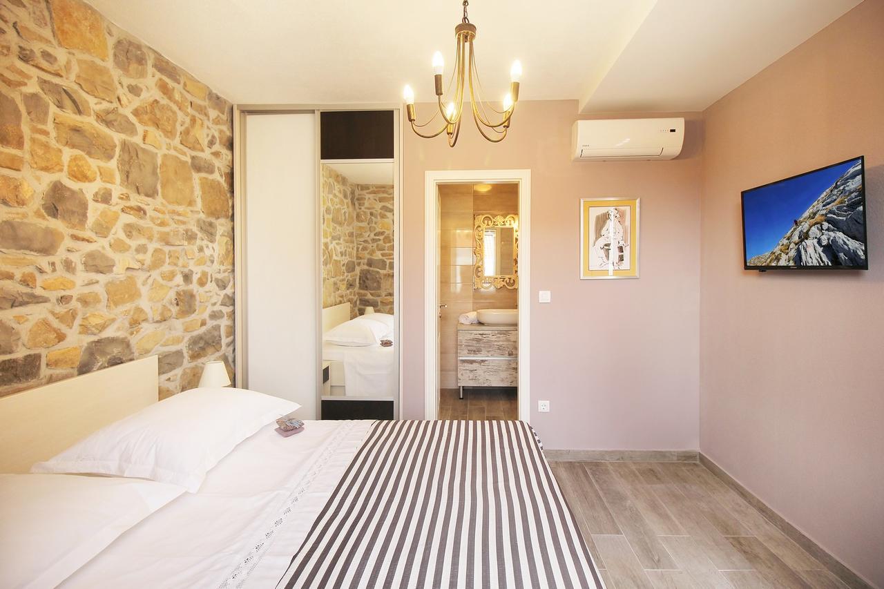Villa Filipetti With Heated Pool Makarska Exterior foto